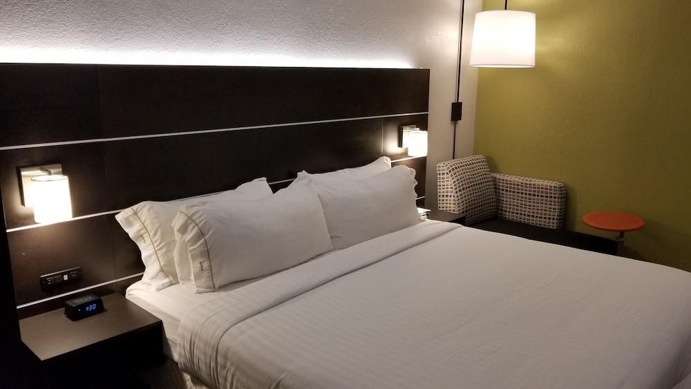 Holiday Inn Express Rochester - Greece By Ihg Bagian luar foto