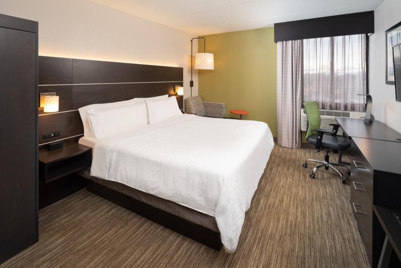 Holiday Inn Express Rochester - Greece By Ihg Bagian luar foto