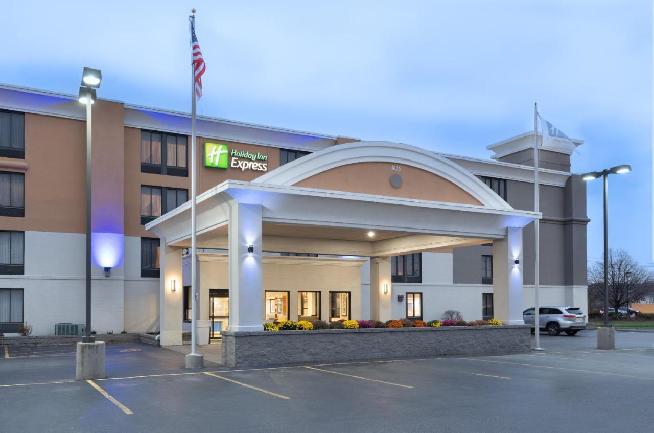 Holiday Inn Express Rochester - Greece By Ihg Bagian luar foto