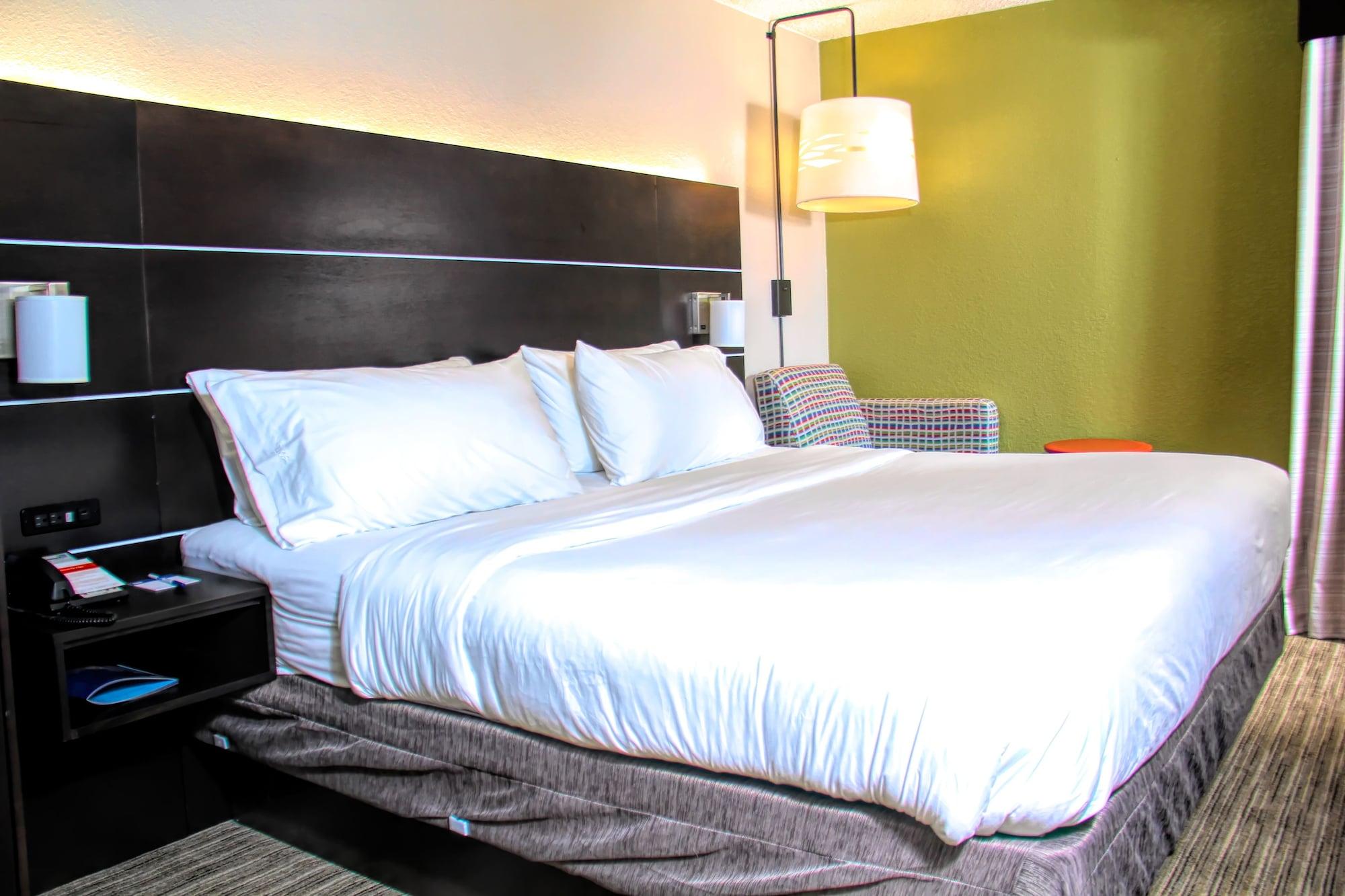Holiday Inn Express Rochester - Greece By Ihg Bagian luar foto