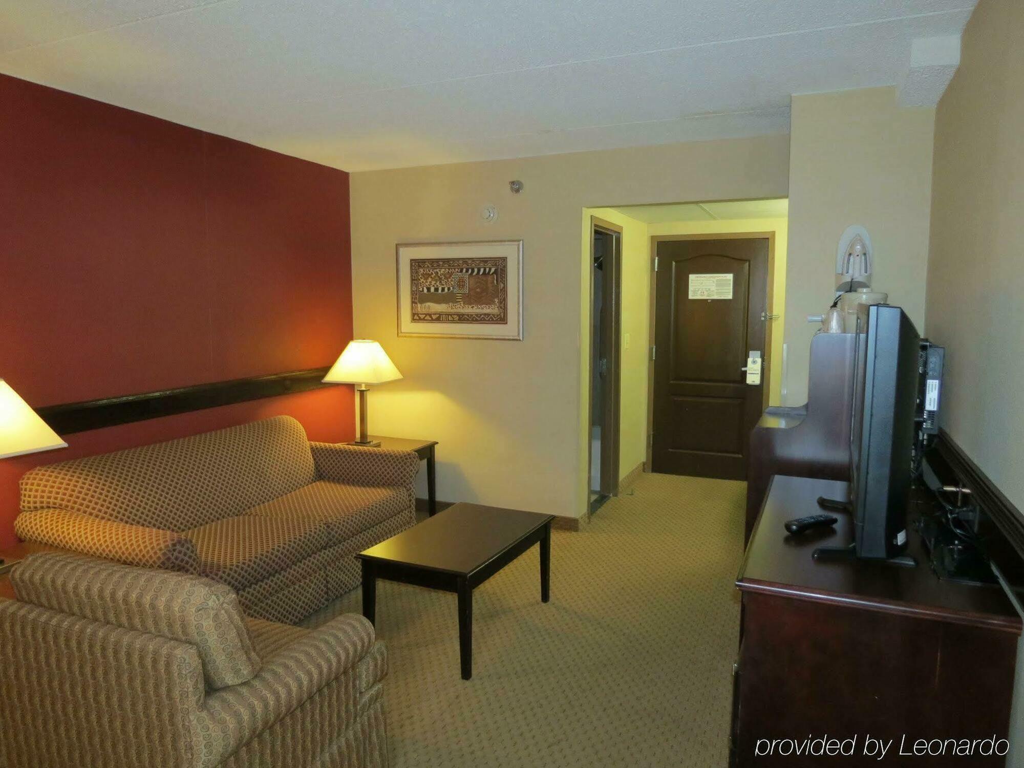 Holiday Inn Express Rochester - Greece By Ihg Bagian luar foto