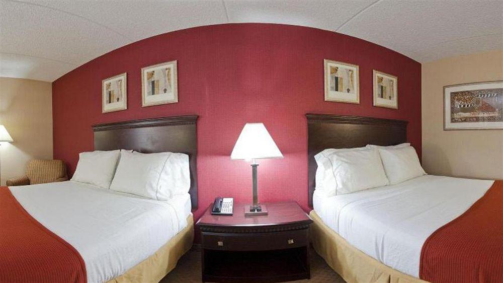 Holiday Inn Express Rochester - Greece By Ihg Bagian luar foto